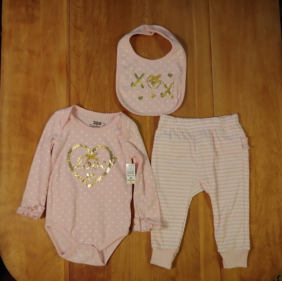 DDG Darlings Other - NWT Girl's DDG Darlings 3-Piece Set, 6-9 Mo